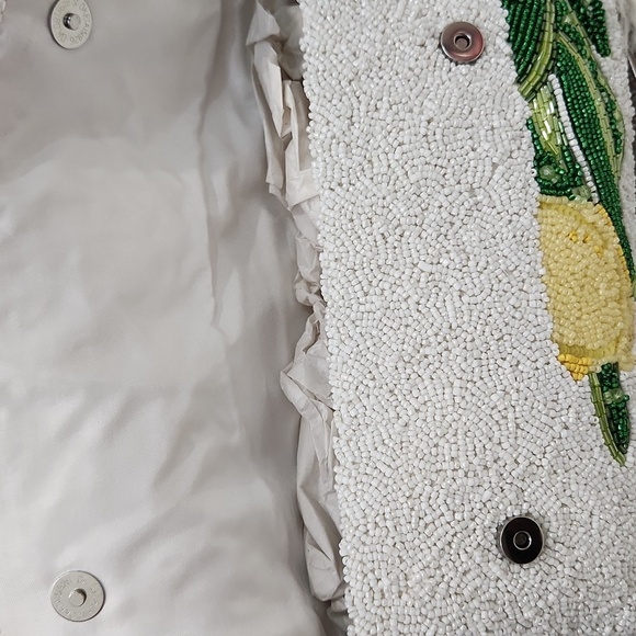 🔹️Made In India Viral Beaded Floral Embellished White Shoulder Bag - Picture 10 of 10